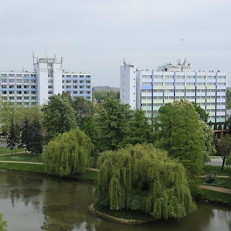 Hunguest Hotel Erkel Munkácsy Gyula Exterior foto